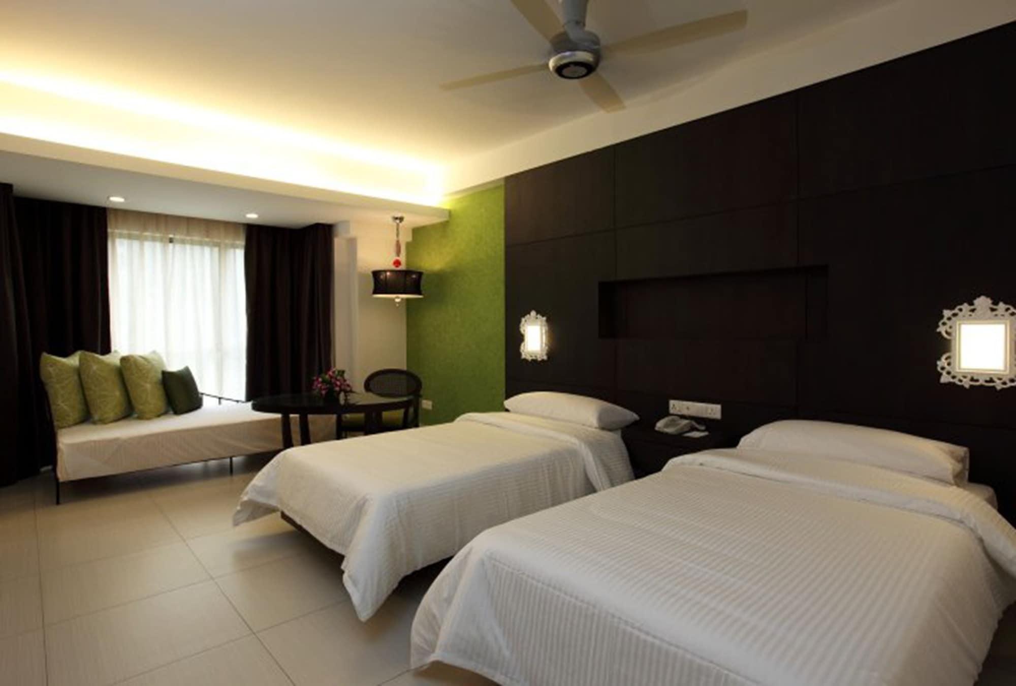 Avillion Admiral Cove Hotel Port Dickson Exterior photo